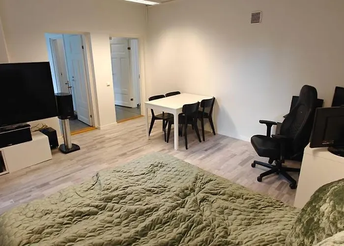 Super Work & Game Hub * Turku